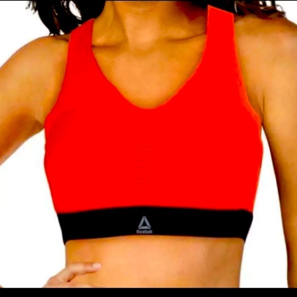 Nwt reebok red light weight cutout sports bra xs/s athletic sweatproof  fabric
